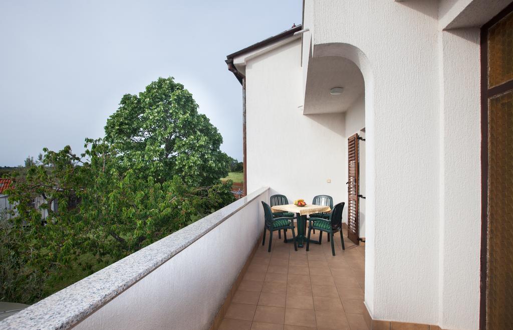 B&B Moderno Fažana Rum bild