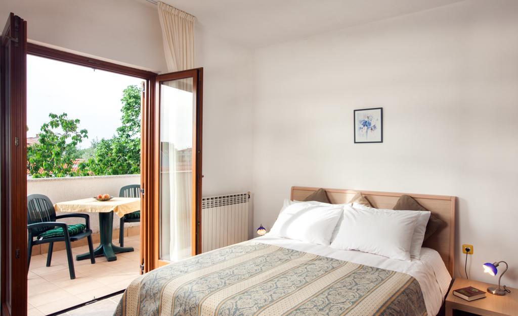 B&B Moderno Fažana Rum bild