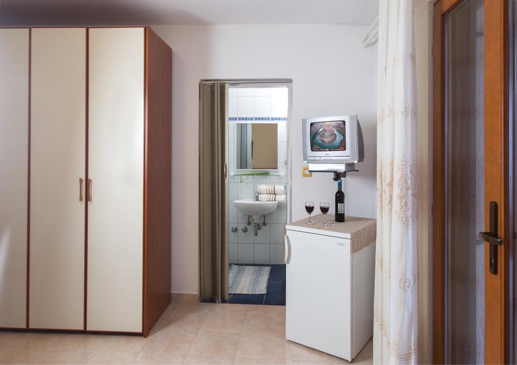 B&B Moderno Fažana Rum bild